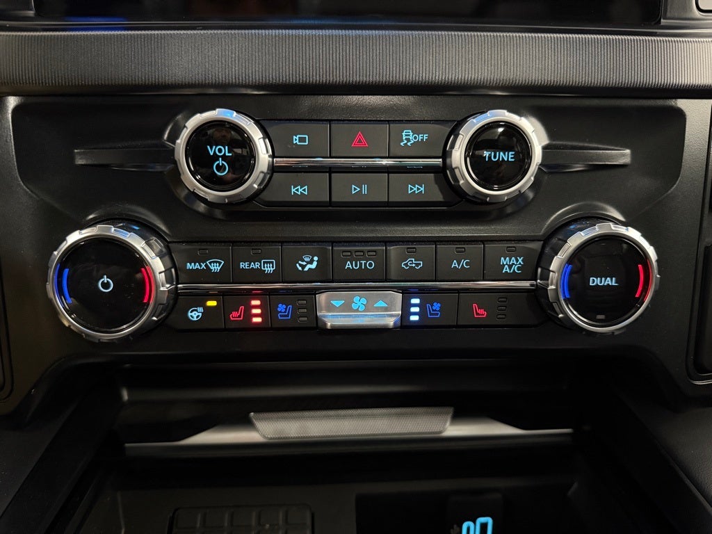 2025 Ford F-250SD Platinum