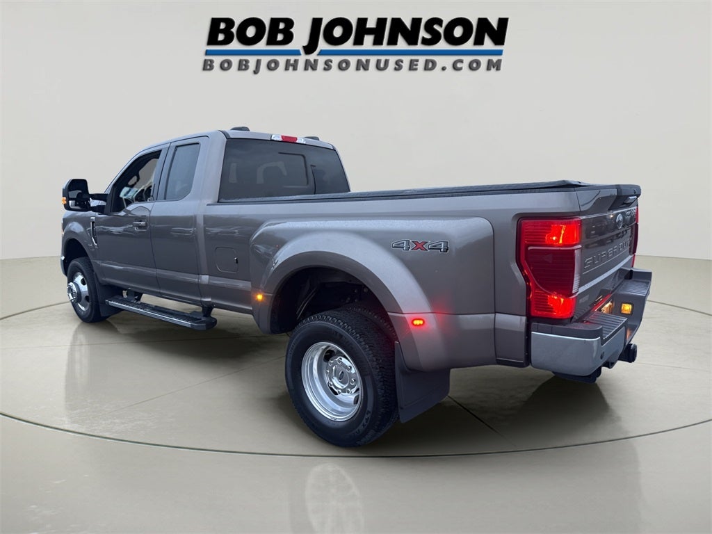 2022 Ford F-350SD Lariat DRW