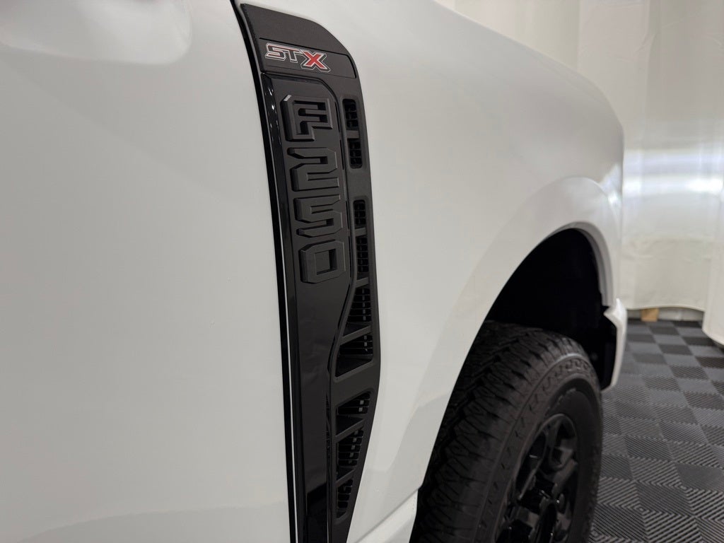 2025 Ford F-250SD XLT