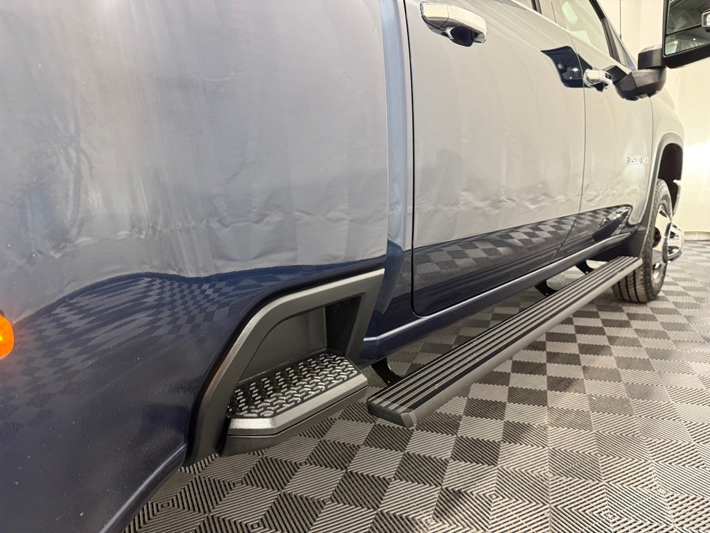 2023 Chevrolet Silverado 3500HD LTZ