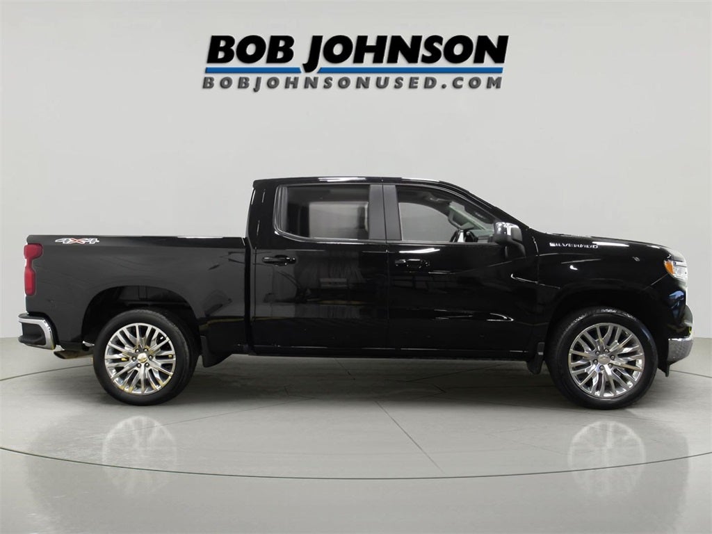 2025 Chevrolet Silverado 1500 LT w/ 22" Wheels *CarBravo Certified*