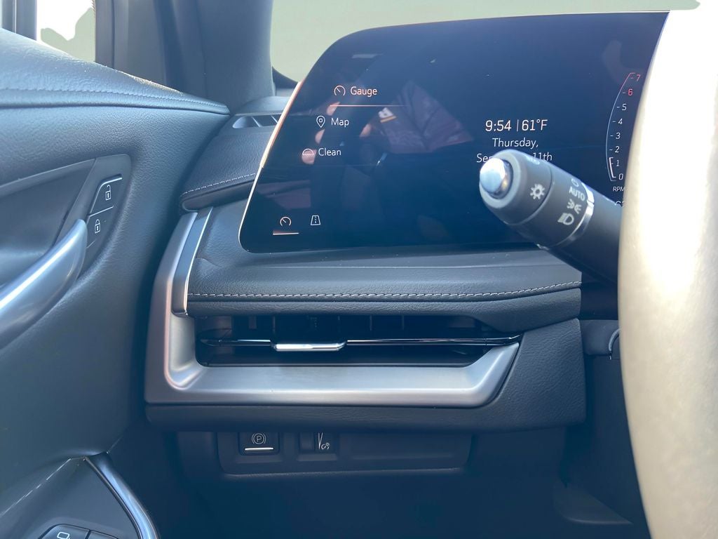 2025 Cadillac XT4 Premium Luxury