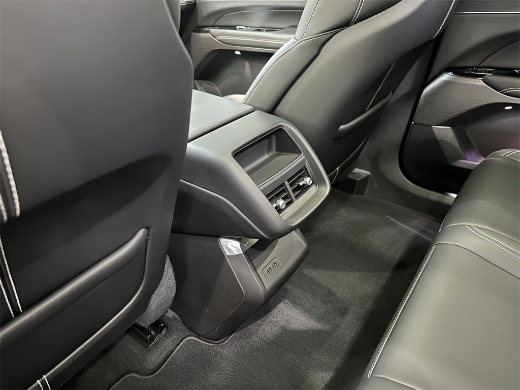 2024 Cadillac LYRIQ Luxury AWD Original MSRP $67,000