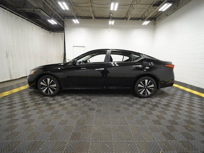 2022 Nissan Altima 2.5 SV AWD *CarBravo Certified*