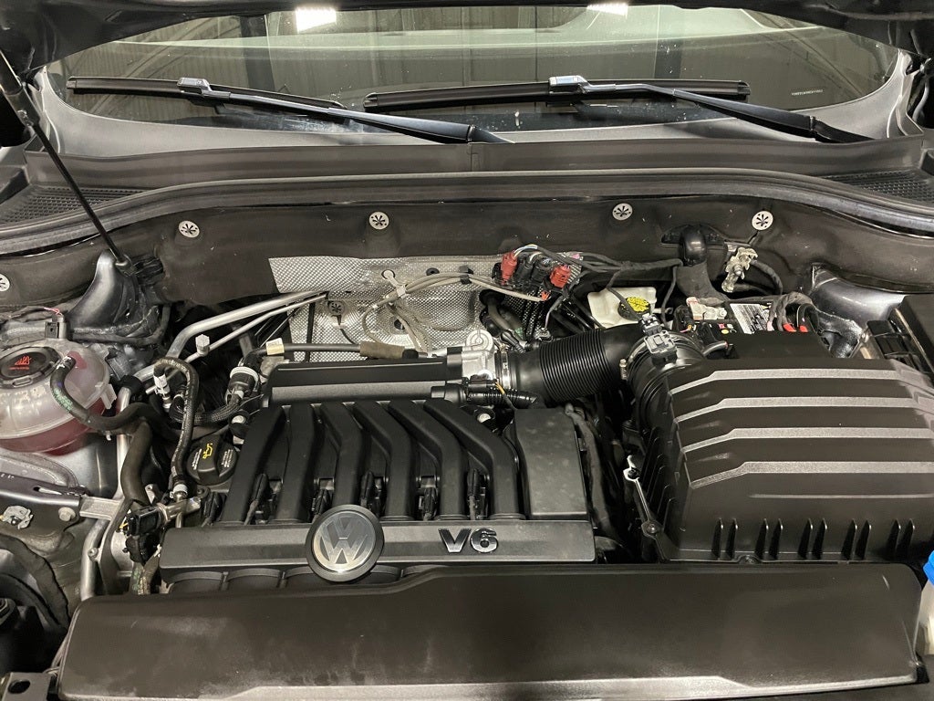 2022 Volkswagen Atlas Cross Sport 3.6L V6 SE w/Technology Certified