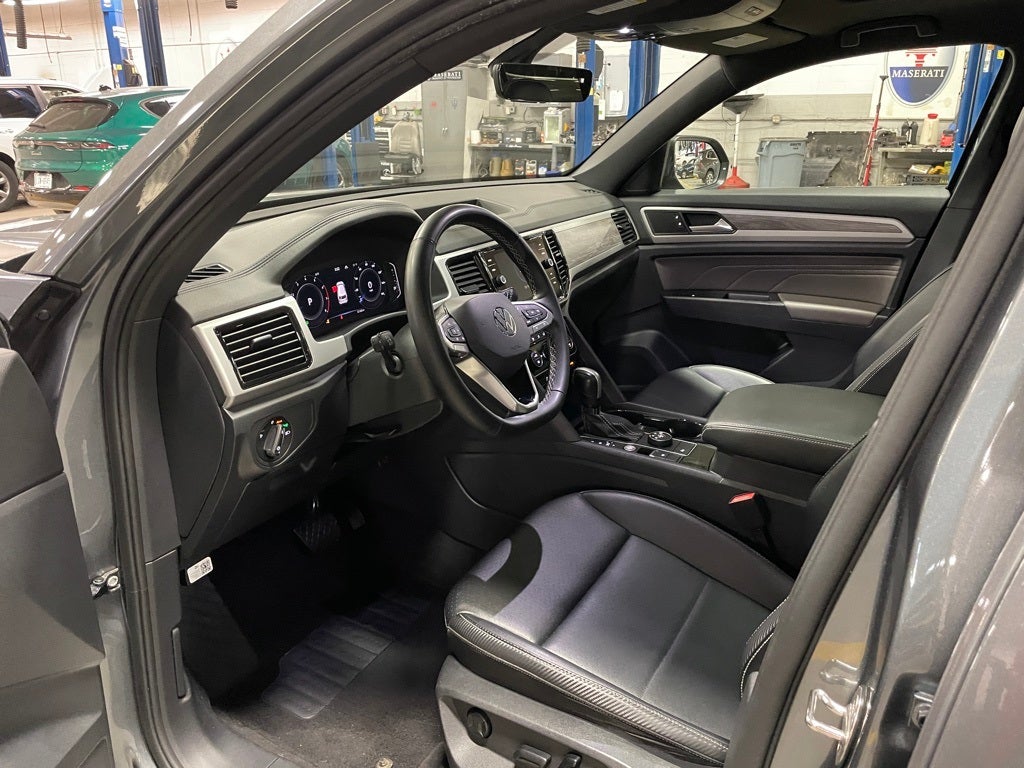 2022 Volkswagen Atlas Cross Sport 3.6L V6 SE w/Technology Certified
