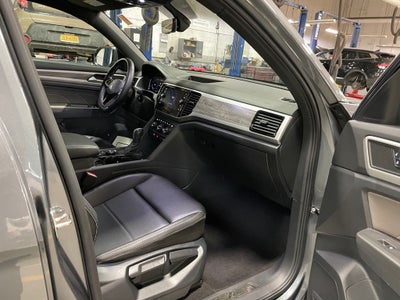 2022 Volkswagen Atlas Cross Sport 3.6L V6 SE w/Technology Certified