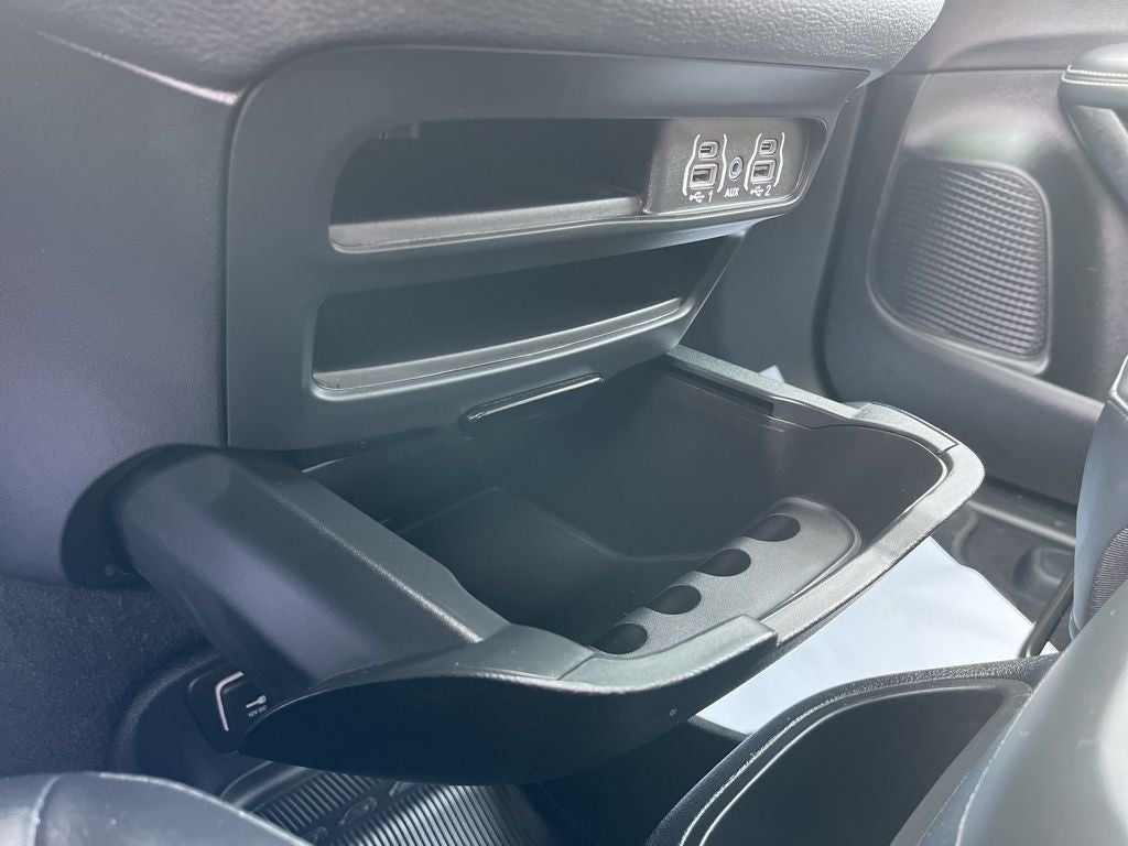 2024 Chrysler Pacifica Touring L S APPERANCE PACKAGE