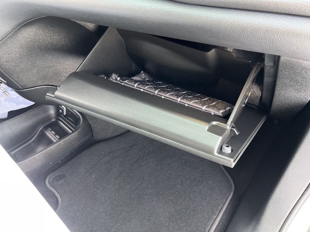 2024 Chrysler Pacifica Touring L S APPERANCE PACKAGE