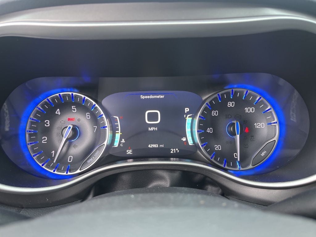 2024 Chrysler Pacifica Touring L