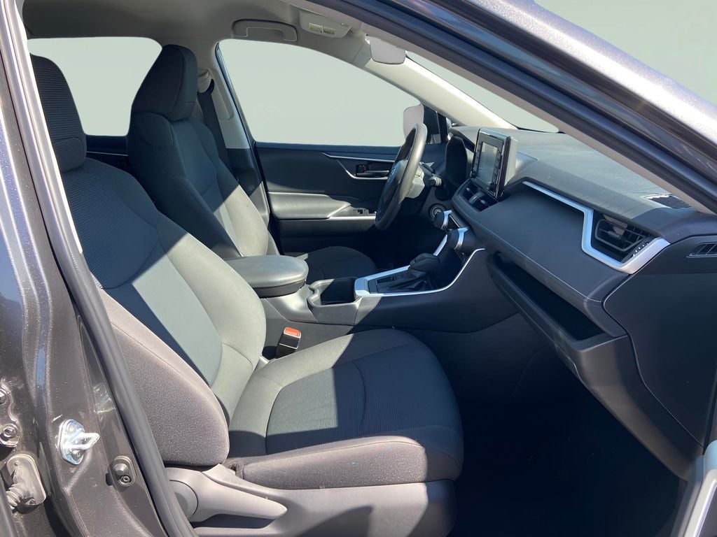 2022 Toyota RAV4 LE 1 Owner 4WD Only 39865 Miles