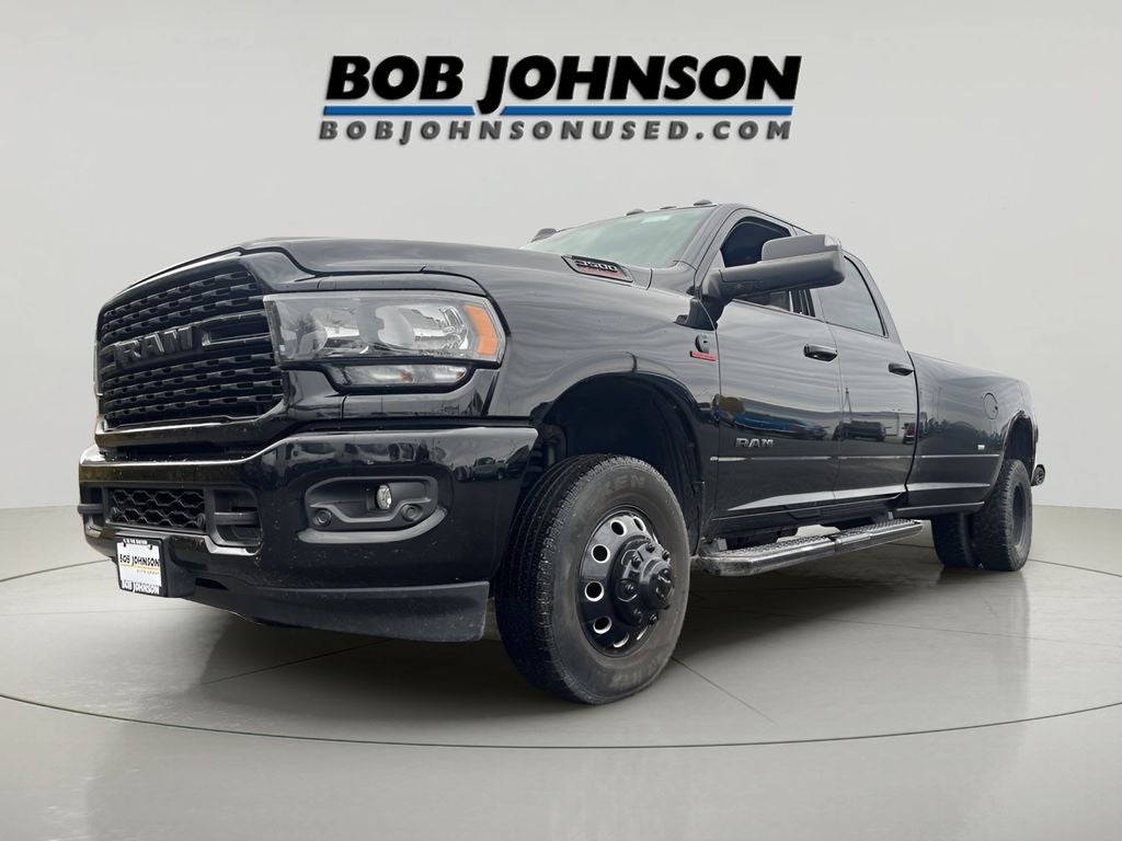 2022 RAM 3500 Big Horn NIGHT EDITION/5TH WHEEL/DUALLY