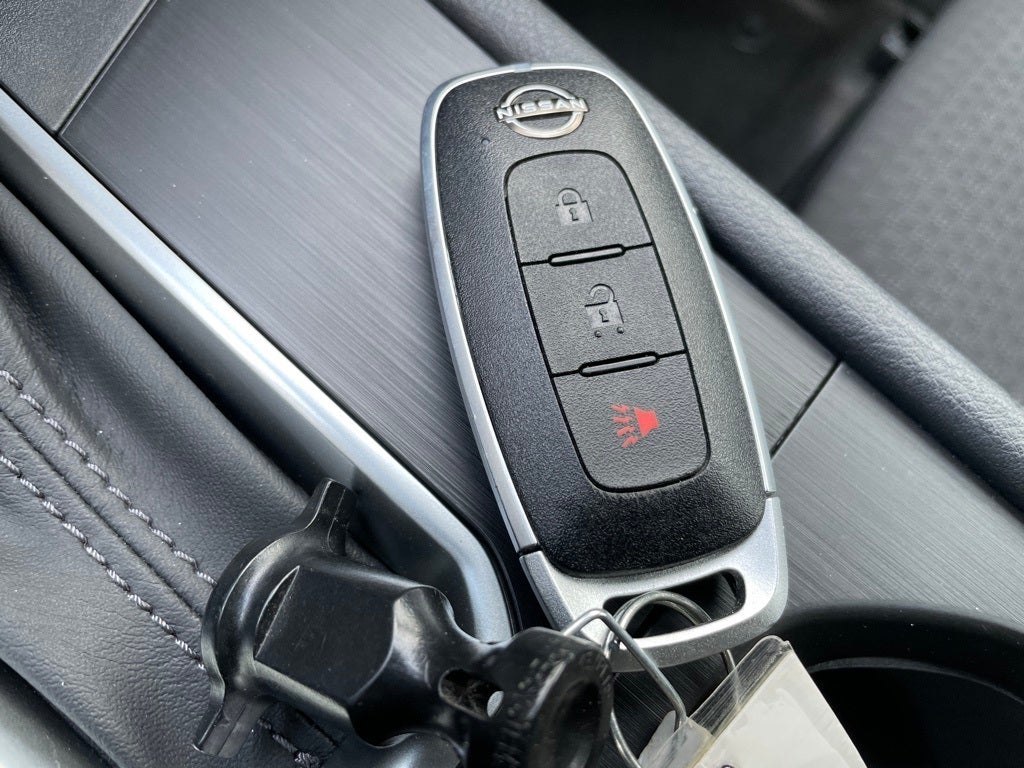 2025 Nissan Kicks S Certified