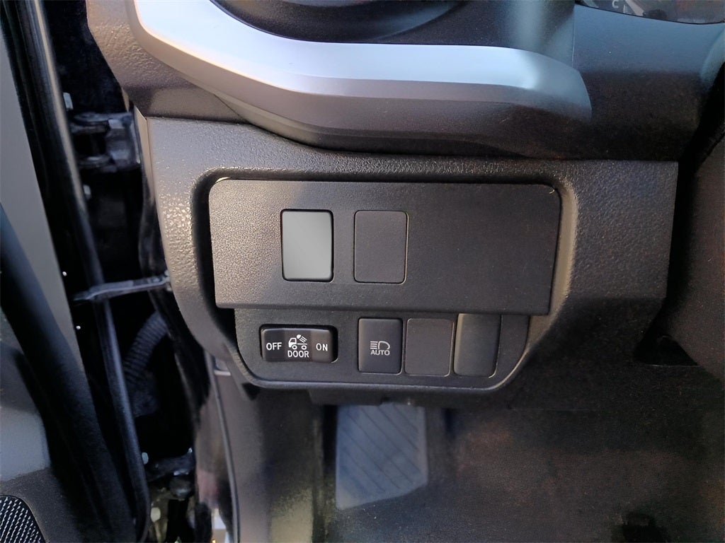 2023 Toyota Tacoma V6