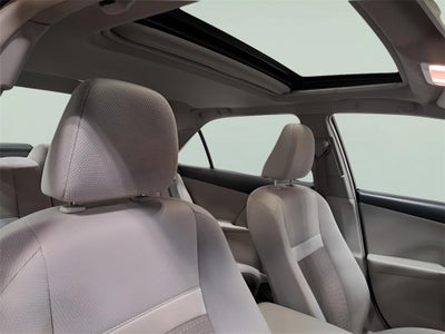 2014 Toyota Camry Hybrid XLE Sunroof & Back-up Camera