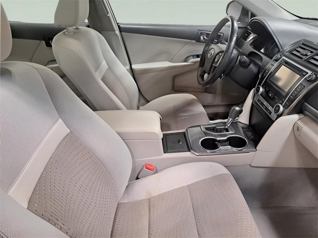 2014 Toyota Camry Hybrid XLE Sunroof & Back-up Camera