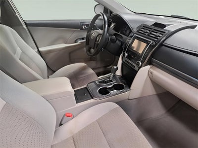 2014 Toyota Camry Hybrid XLE Sunroof & Back-up Camera