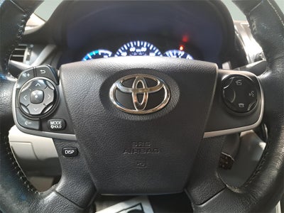 2014 Toyota Camry Hybrid XLE Sunroof & Back-up Camera