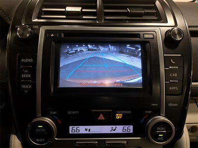 2014 Toyota Camry Hybrid XLE Sunroof & Back-up Camera