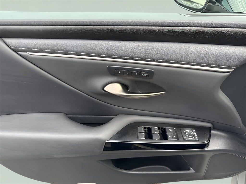 2024 Lexus ES 350 L/Certified