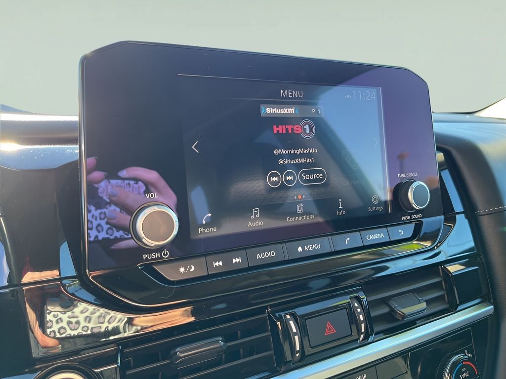 2024 Nissan Pathfinder SV BLACK APPERANCE PACKAGE