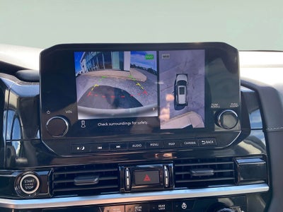 2023 Nissan Pathfinder SL 1 Owner Clean auto check V6 4WD