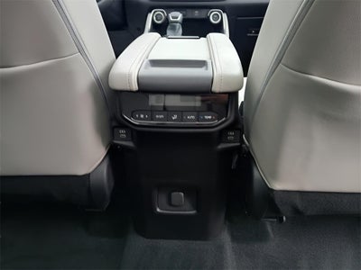 2025 Toyota Grand Highlander Hybrid Base