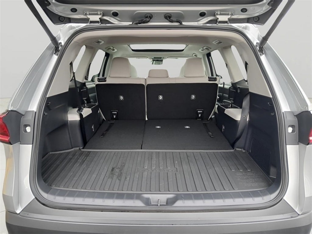 2025 Toyota Grand Highlander Hybrid Base