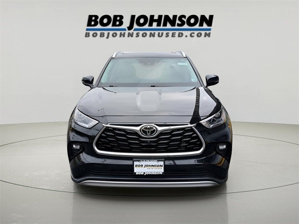 2023 Toyota Highlander Platinum