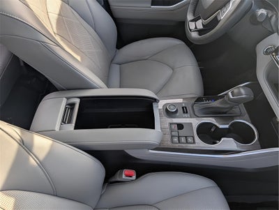 2023 Toyota Highlander Platinum