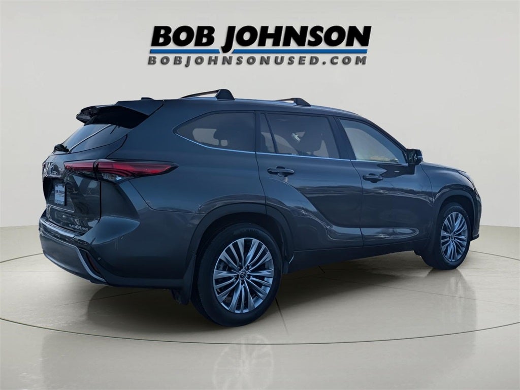 2023 Toyota Highlander Platinum