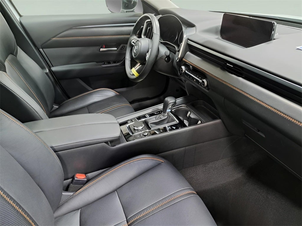 2025 Mazda Mazda CX-50 2.5 S Premium Plus Package Panoramic Sunroof NEW TIRES!