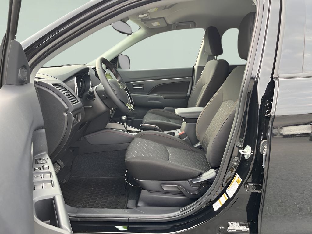 2025 Mitsubishi Outlander Sport 2.0 LE