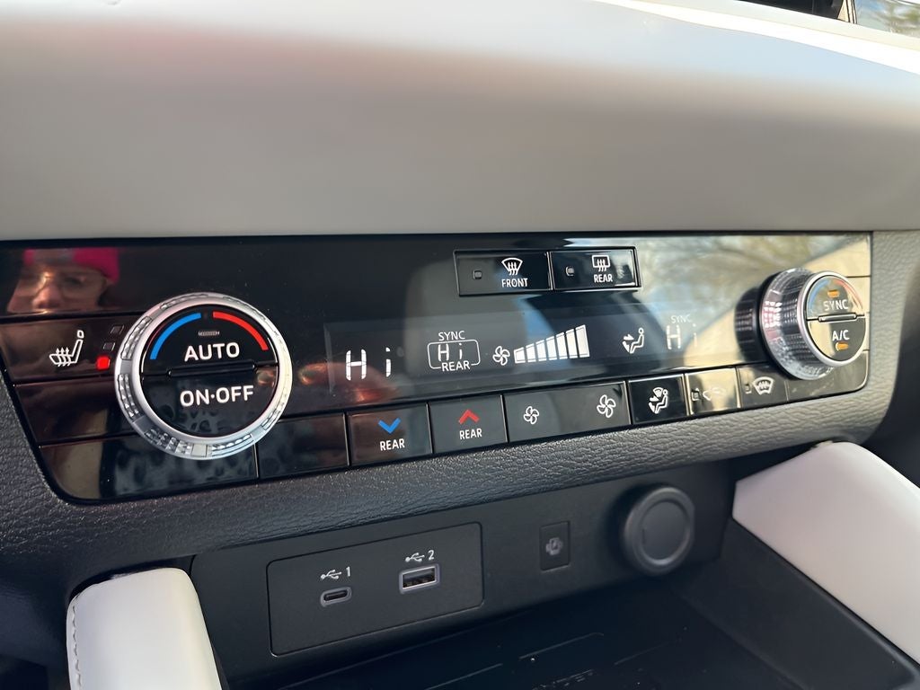 2023 Mitsubishi Outlander PHEV SEL