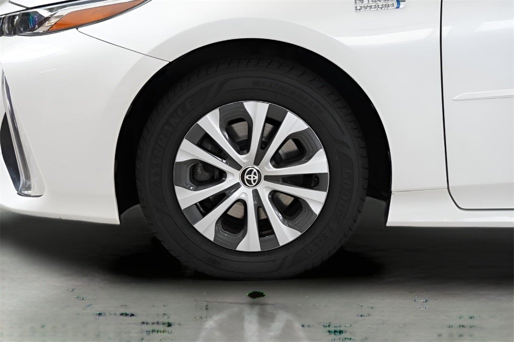 2020 Toyota Prius Prime XLE 55 MPG!!!