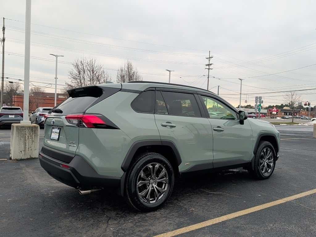 2022 Toyota RAV4 Hybrid XLE Premium