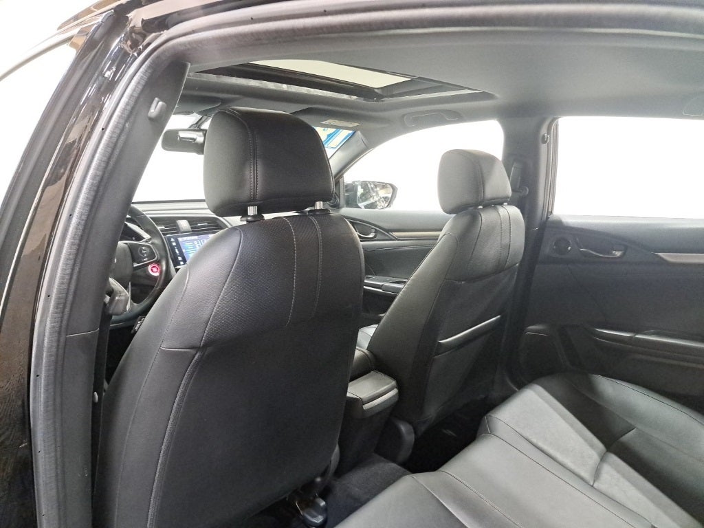 2018 Honda Civic EX-L w/Navigation Sunroof Heated Seats NEW TIRES!