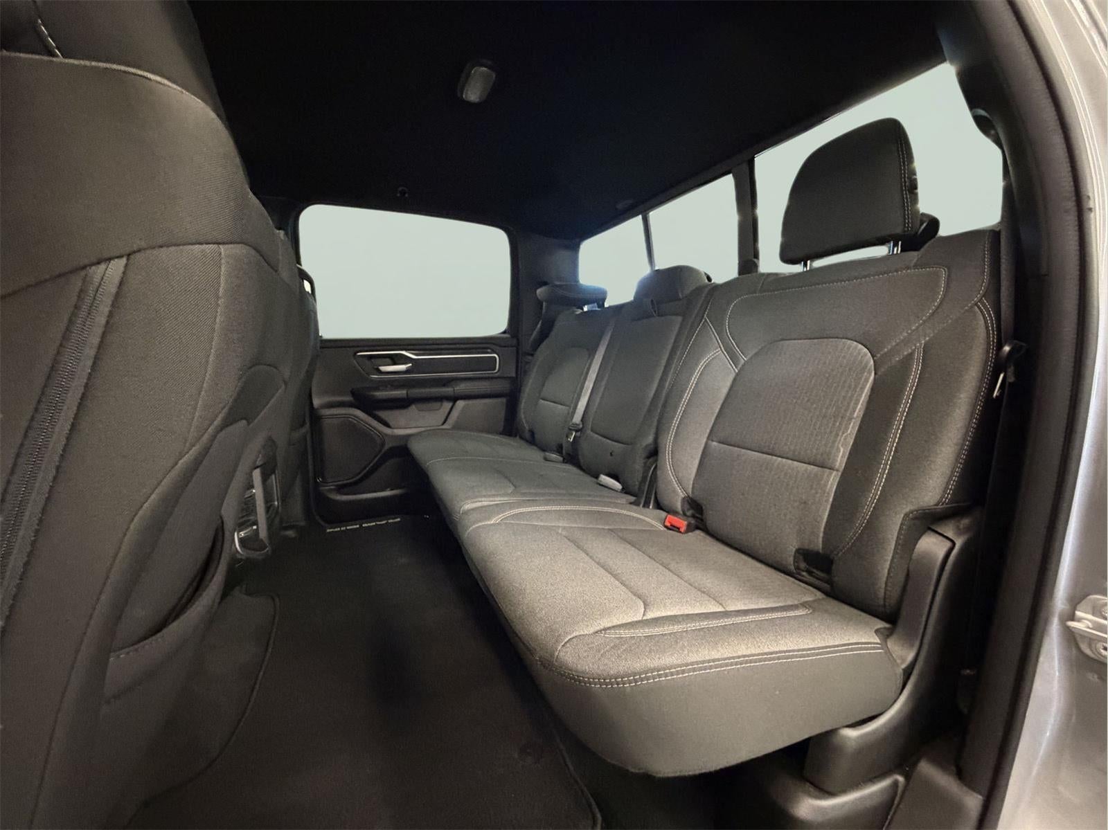 2022 RAM 1500 Big Horn Crew Cab 4x4 5'7" Box
