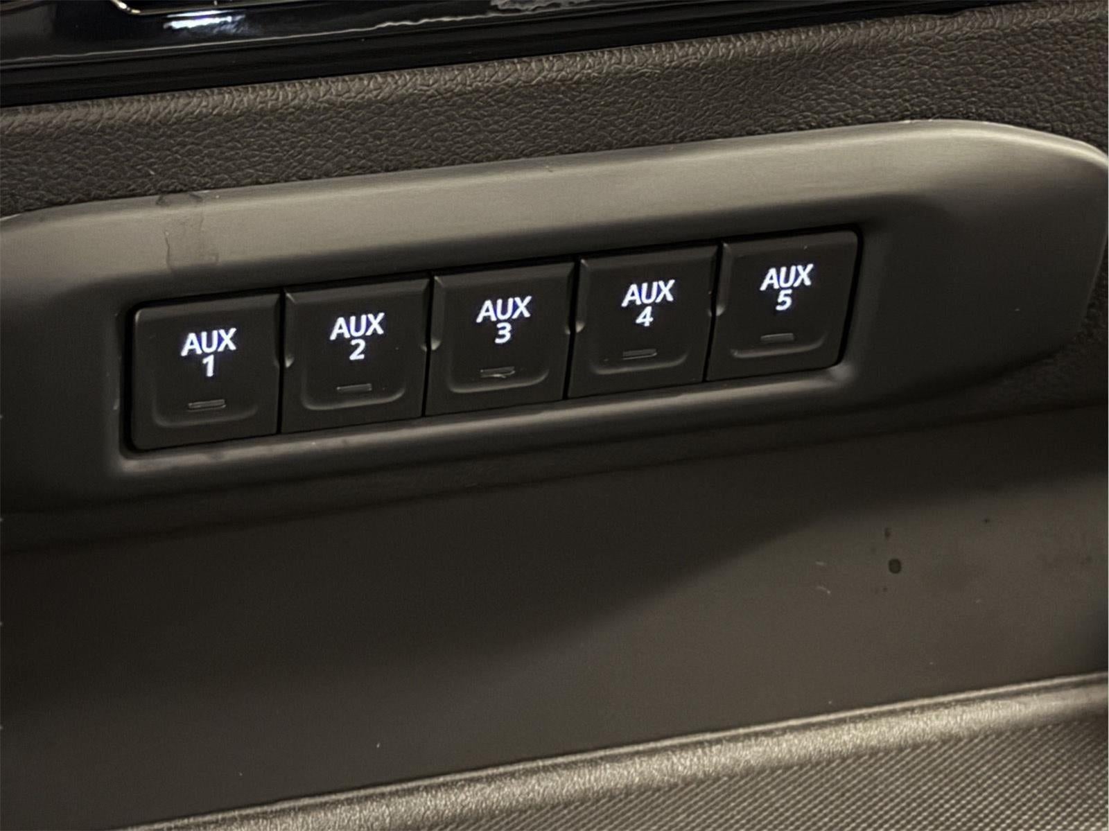 2025 Chevrolet Silverado 2500HD High Country - Photo 21