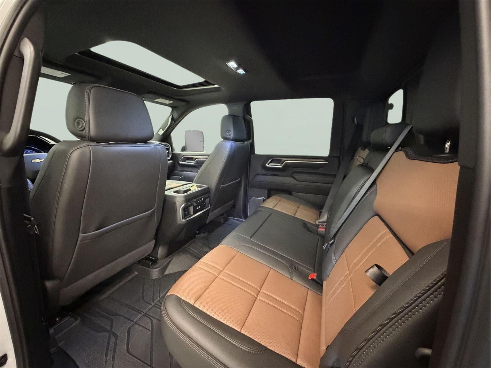 2025 Chevrolet Silverado 2500HD High Country - Photo 30