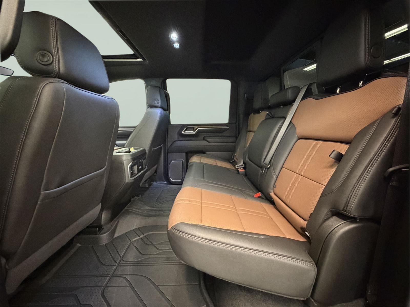 2025 Chevrolet Silverado 2500HD High Country - Photo 31