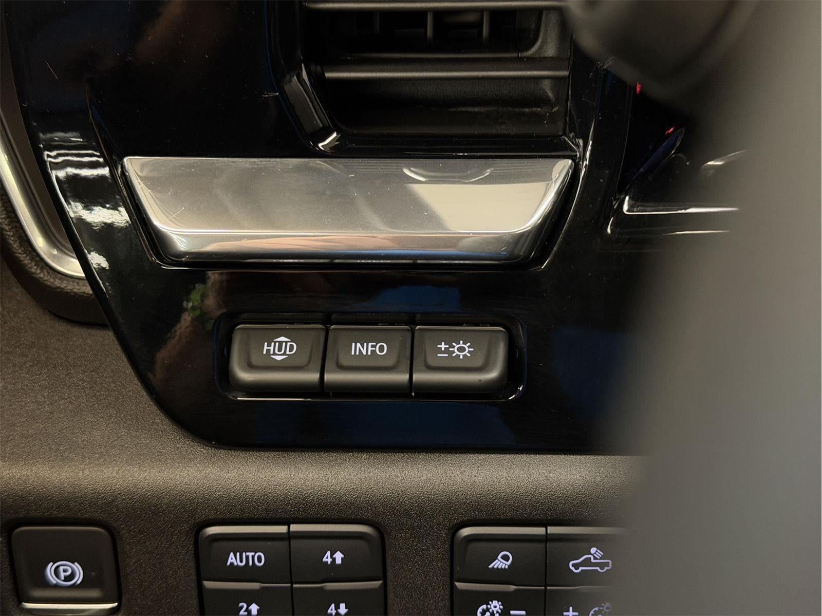 2025 Chevrolet Silverado 2500HD High Country - Photo 45