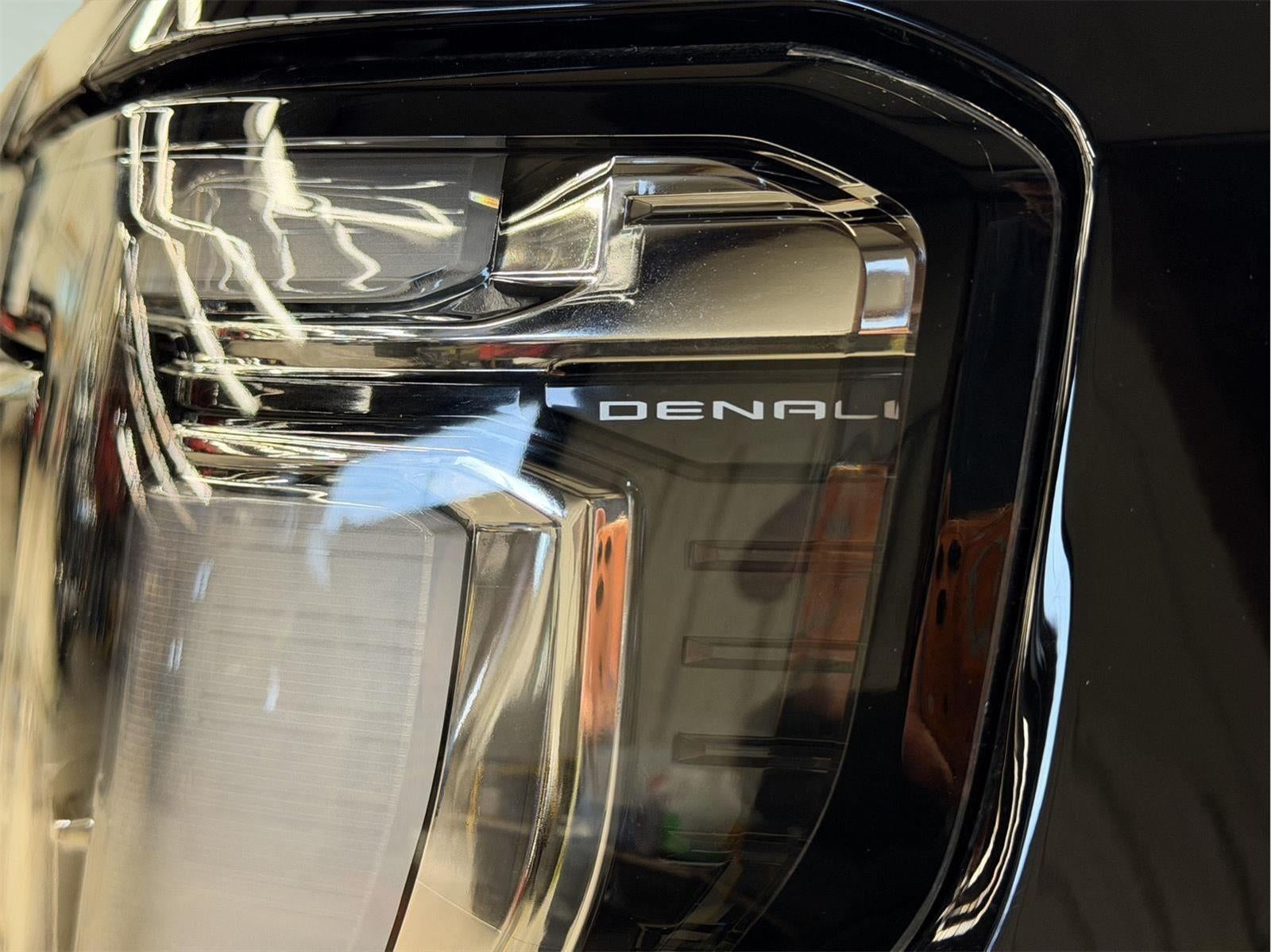 2025 GMC Yukon Denali Ultimate