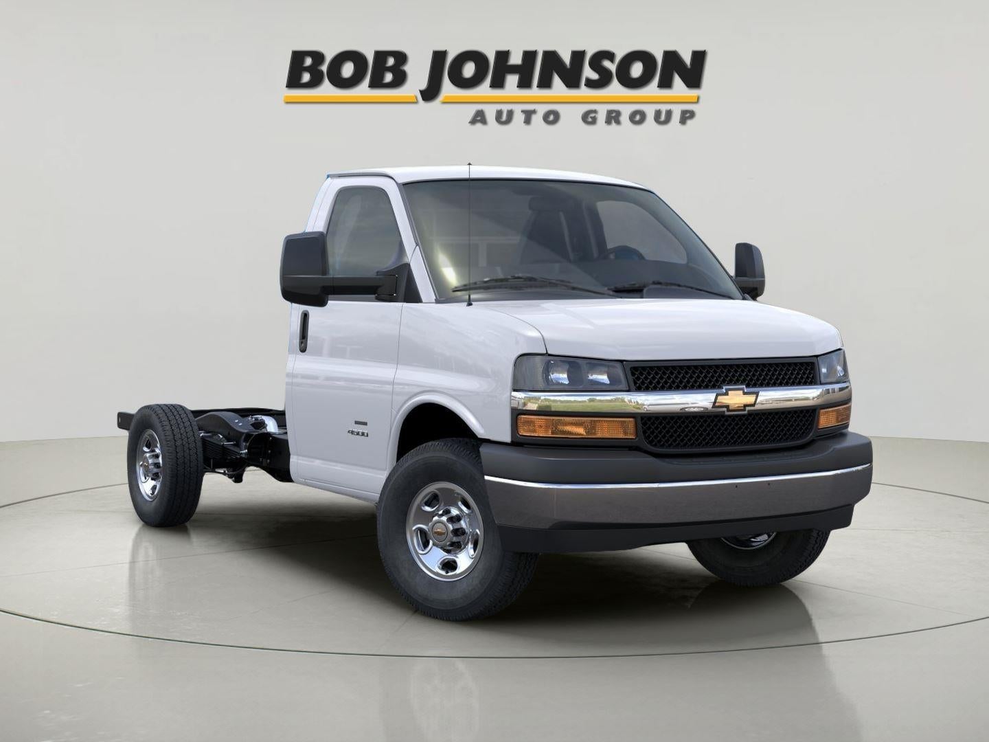 2026 Chevrolet Express Cutaway 3500 1WT