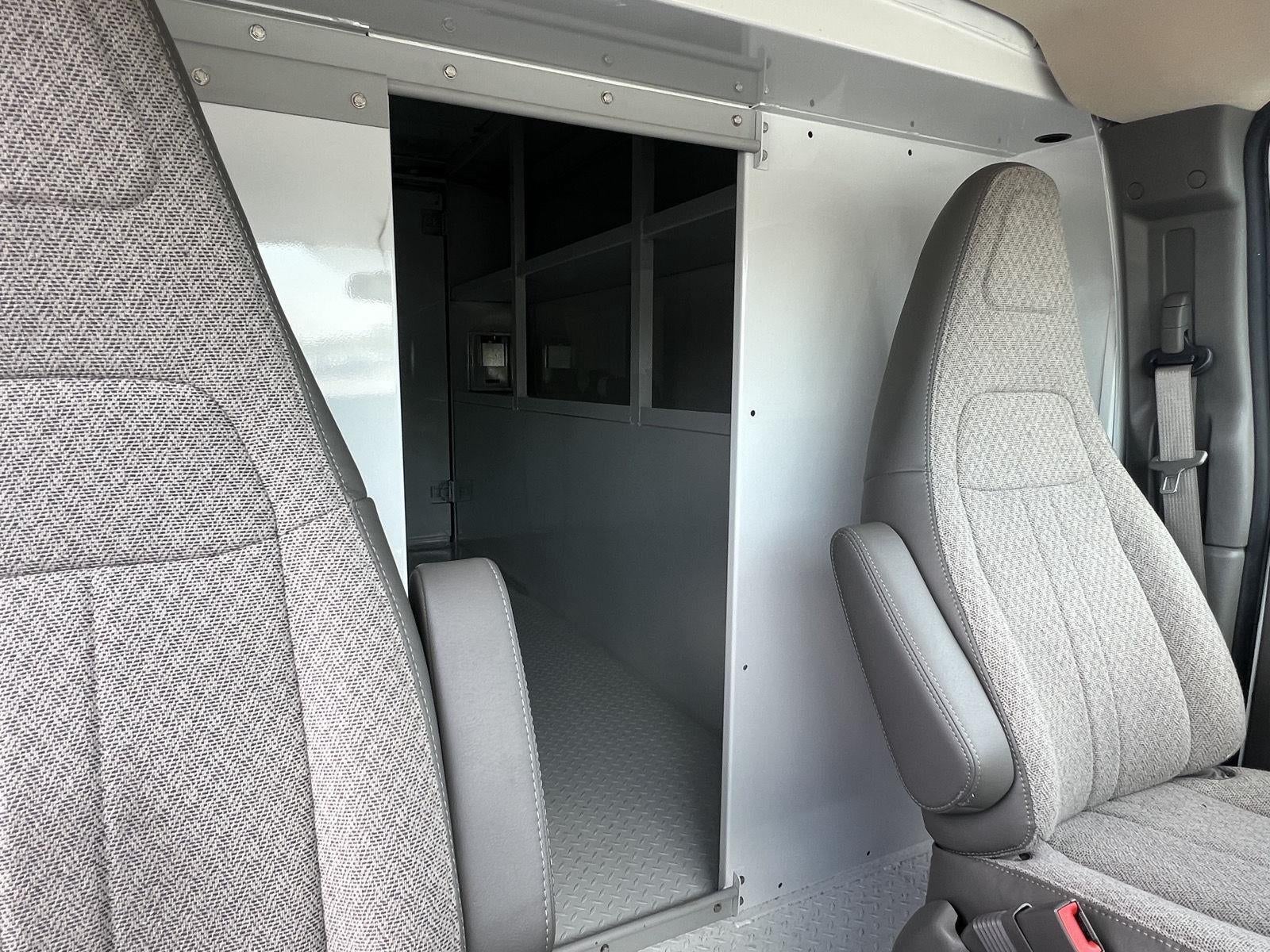 2026 Chevrolet Express Cutaway 3500 1WT