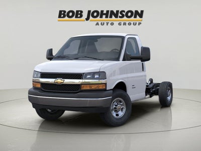 2026 Chevrolet Express Cutaway 3500 1WT