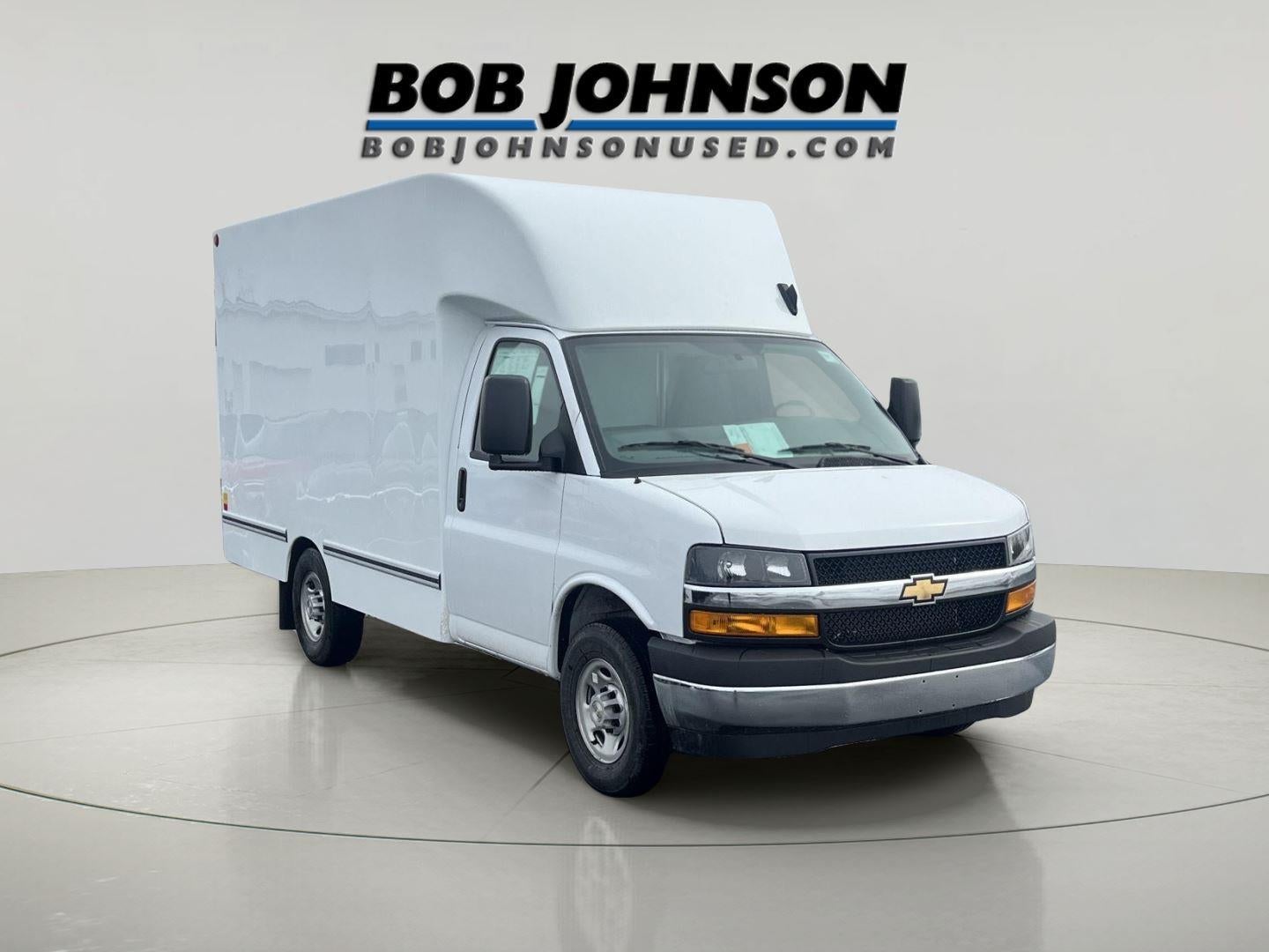 2026 Chevrolet Express Cutaway 3500 1WT