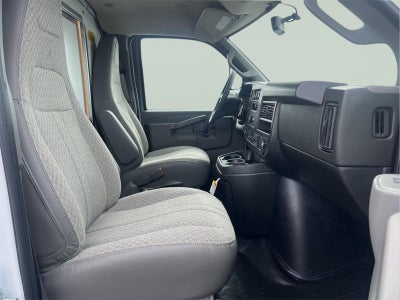 2026 Chevrolet Express Cutaway 3500 1WT