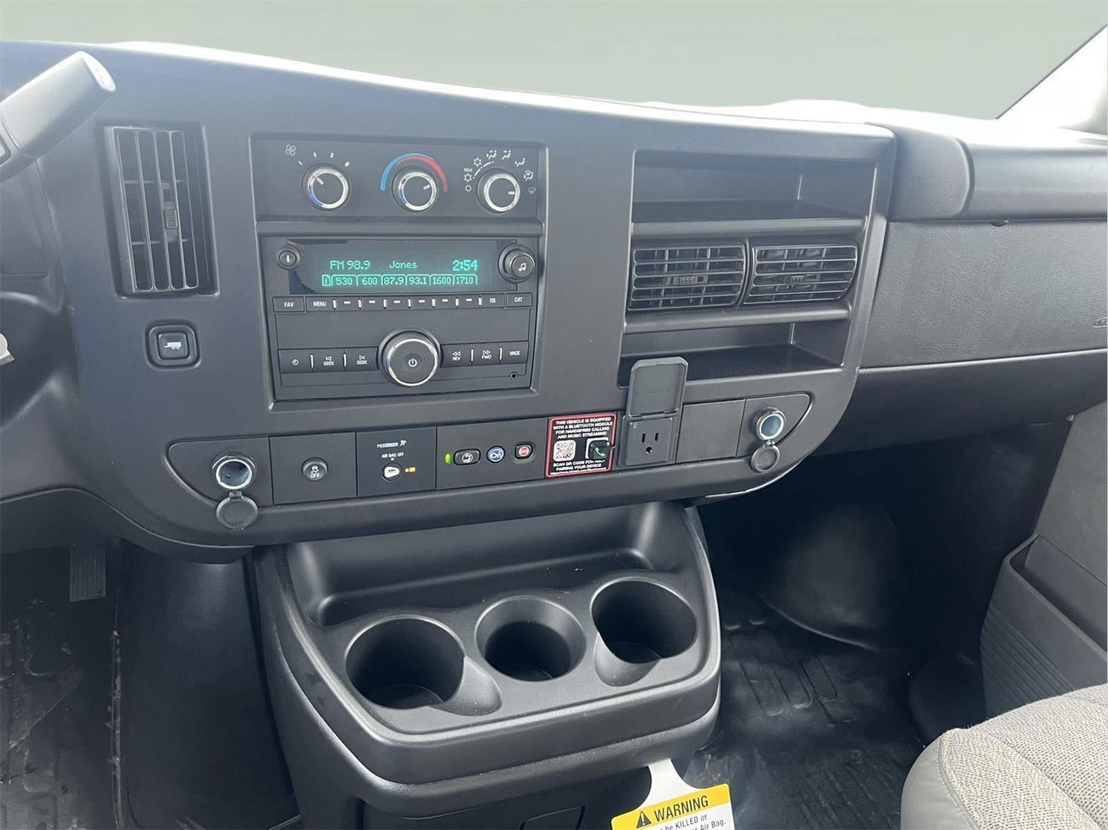 2026 Chevrolet Express Cutaway 3500 1WT