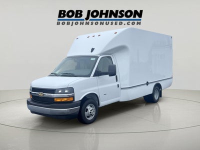 2025 Chevrolet Express Cutaway 3500 1WT